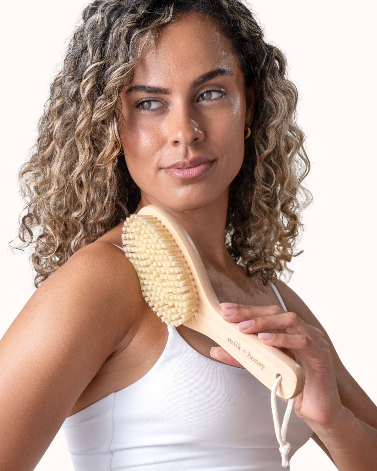 milk + honey Body Brush - Image 5